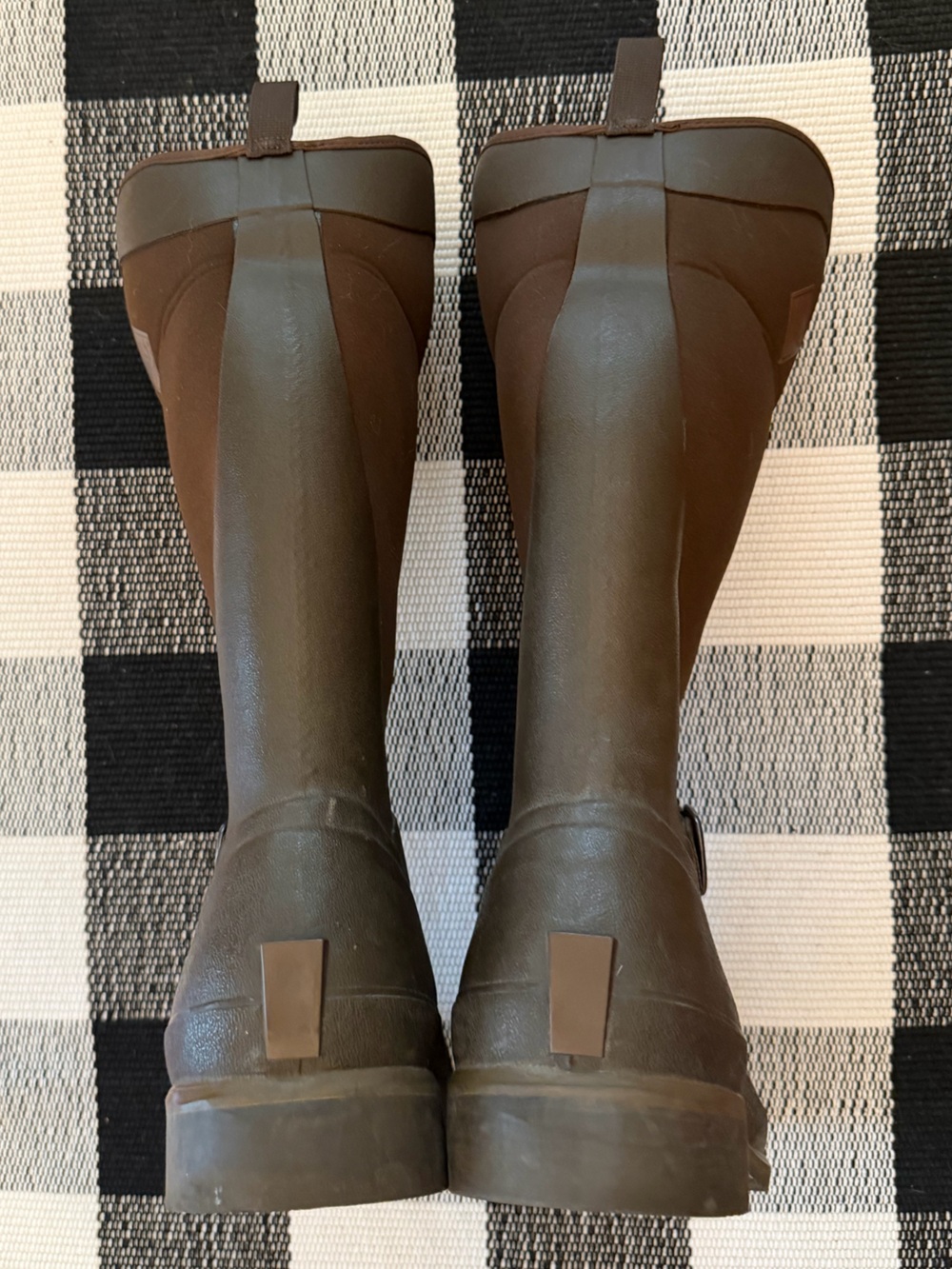 Woman’s Muck Boots - Picture 6 of 8